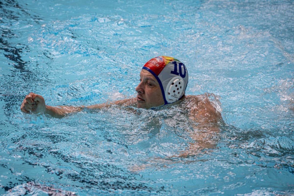 Water polo action